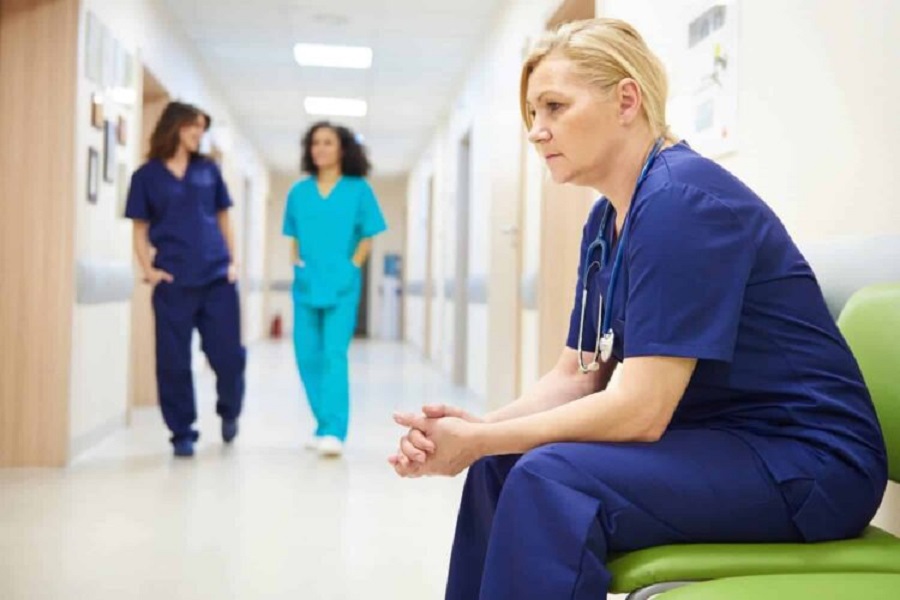Sad-Nurse-750x501 Dr Linda Shallcross